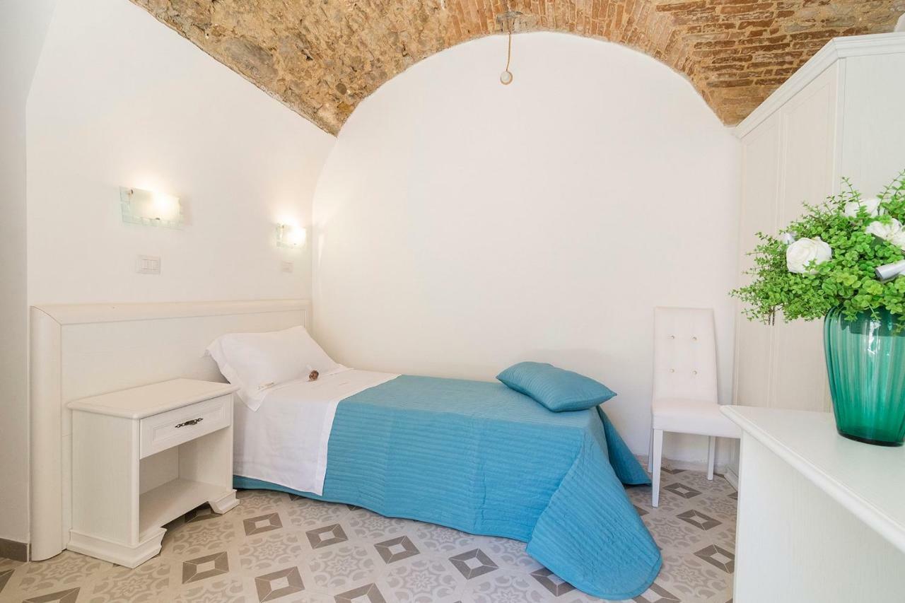 Residenza La Nivera Miglionico Exterior foto